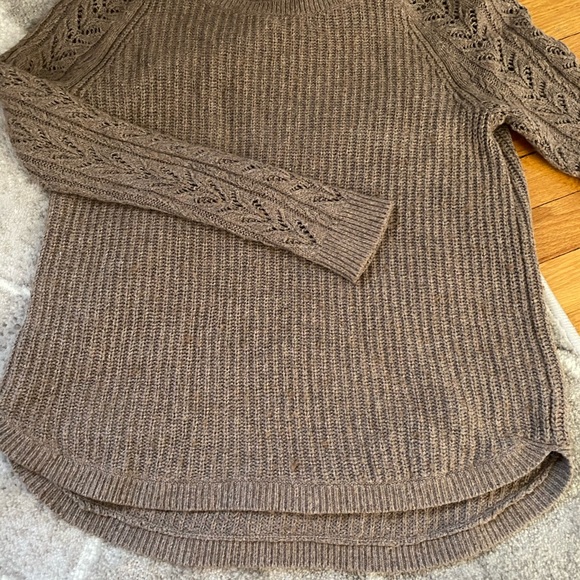 LOFT Sweaters - Loft Mixed Brown Cable Sweater